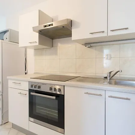 Charming With Private Balcony And City View Seget Donji * Trogir