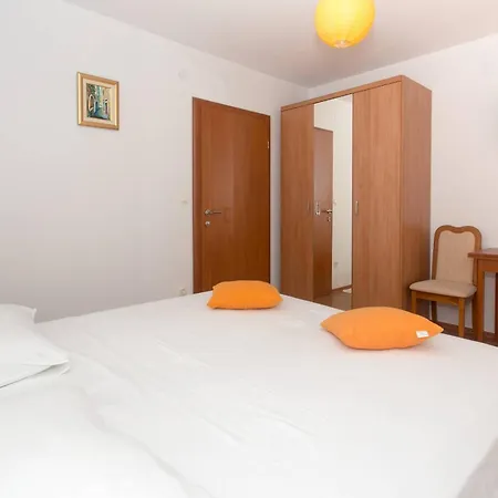 Guest house Charming With Private Balcony And City View Seget Donji Trogir